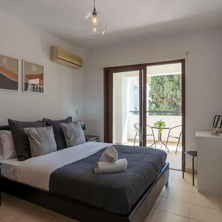 Lejlighed Mia 1-br & Balcony In *