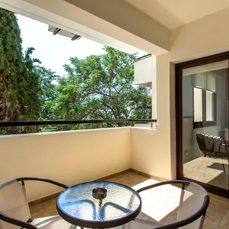 Lejlighed Mia 1-br & Balcony In Larnaca