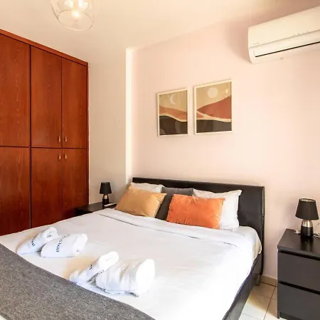 Mia 1-br & Balcony In Lejlighed